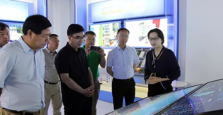 银川市市长杨玉经一行莅临罗普特集团参观调研