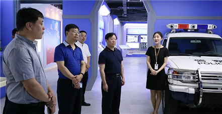 天津宝坻区副区长王智东一行莅临罗普特集团参观调研