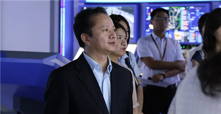 中国建设银行厦门市分行副行长赖利显一行赴罗普特集团调研考察