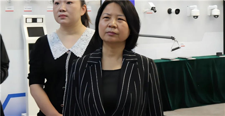 湖北省鄂州市人大常委会副主任王时文一行莅临罗普特集团参观考察