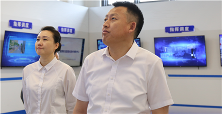 黑龙江省大庆市萨尔图区委副书记、区长权占峰一行莅临罗普特集团考察指导