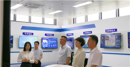 甘肃省庆阳市政府副市长张平宗一行莅临罗普特集团考察指导