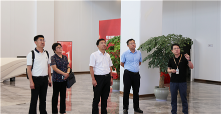 山东省济南市莱芜区委副书记、区长李光辉一行考察罗普特
