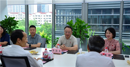 江西省赣州市崇义县委书记李国泉一行莅临罗普特集团上海研发中心考察指导